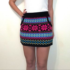 NWOT Knit Multicolor Snowflake Mini Skirt